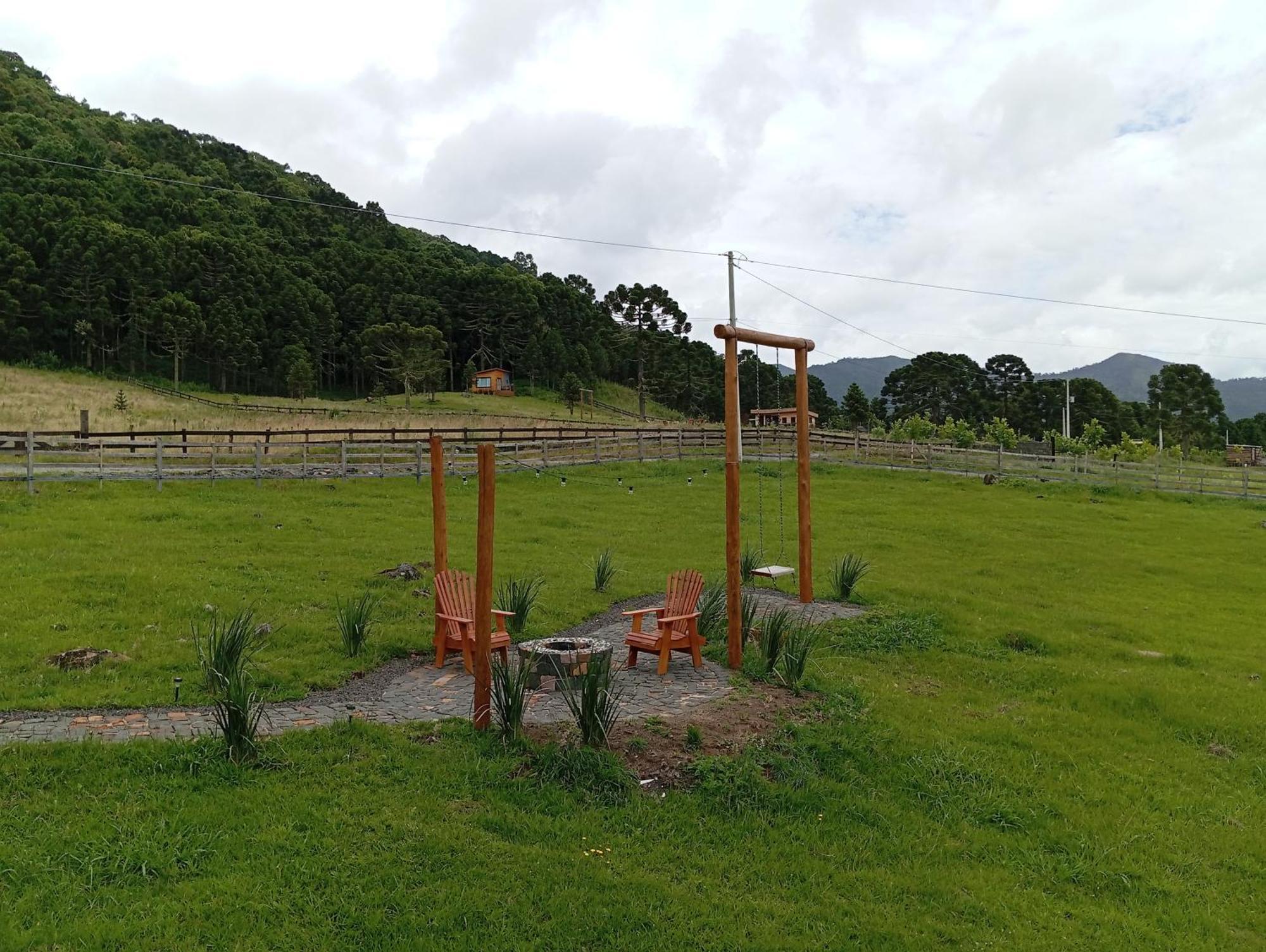 木屋 Refuge Mountain *